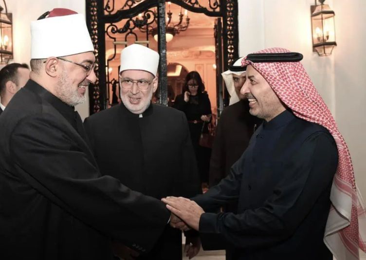 السعودية تحتفى اليوم بذكرى التأسيس.. نهضة انطلقت من الدرعية وانتهت بالرياض.. السفير السعودى بالقاهرة يقيم حفل إفطار بهذه المناسبة.. فعاليات فنية وشعبية وبيوت الثقافة تحتفى بـ3 مسارات ثقافية فى 8 مدن بالمملكة