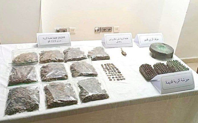 السلطات الجزائرية تكشف عن كنز نقدي ضخم من الحقبة الرومانية