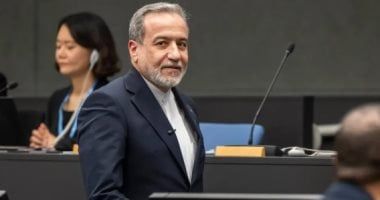 الإمارات تؤكد أهمية نجاح محادثات أمريكا وإيران لترسيخ الأمن فى المنطقة