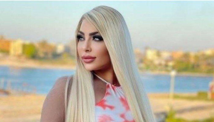 شاهد .. تأجيل محاكمة سارة خليفة بتهمة حيازة هاتف محمول داخل محبسها