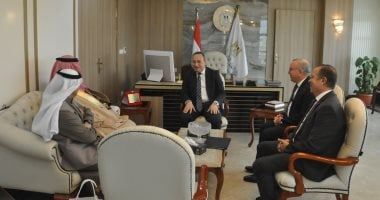 وزير التعليم العالى يبحث مع الأمير عبد العزيز بن طلال آل سعود تعزيز التعاون