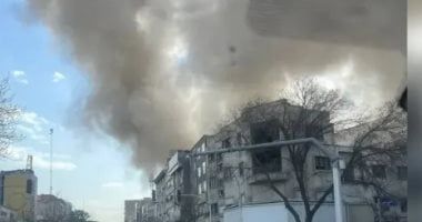 الخليج فى قلب العاصفة.. استهداف الموانئ ومصافى النفط والمطارات بمسيرات إيرانية.. السعودية تدين الاعتداء على السفارة الأمريكية.. الإمارات: لن نقبل المساس بأمننا.. وقطر تتصدى للصواريخ وتحذر من التصوير