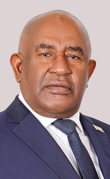 ولي العهد يتلقى اتصالاً من رئيس جمهورية القمر أدان خلاله الهجمات الإيرانية السافرة على الكويت