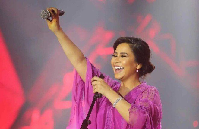 شاهد .. شيرين عبد الوهاب تجري عملية جراحية عاجلة لاستئصال المرارة وحالتها الصحية تتحسن