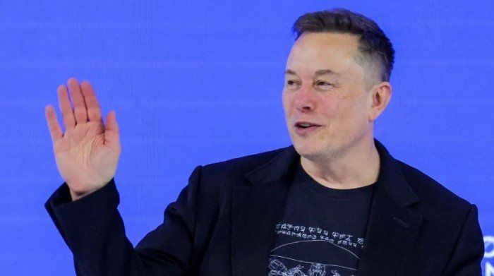 إيلون ماسك يتصدر قائمة أغنى أثرياء العالم لعام 2026