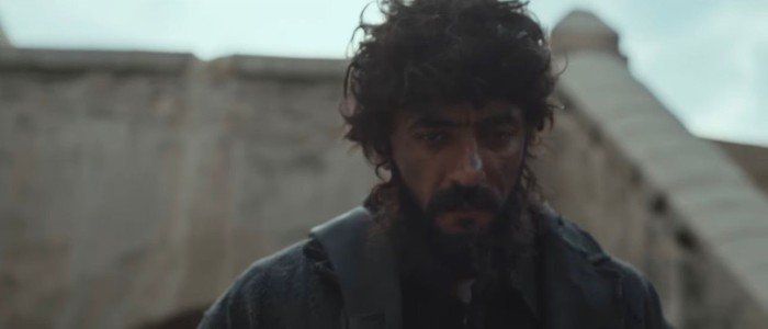 شاهد .. أحمد العوضي يعتذر لجمهور «علي كلاي» بعد الحلقة 22.. الحزن يسيطر على الأحداث