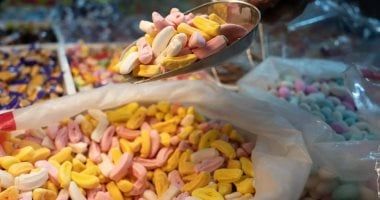 "حلويات العيد".. تصنع فرحة الأطفال فى عيد الفطر بالسعودية