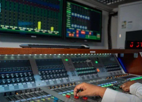 السعودية.. منظومة صوتية حديثة لخدمة قاصدي المسجد الحرام