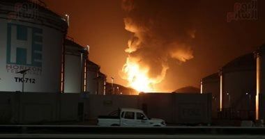 باختصار.. أهم الأخبار العربية والعالمية حتى الظهيرة.. الآلاف يؤدون صلاة عيد الفطر بالمسجد الحرام.. إسرائيل تكثف ضرباتها في طهران وسط تصعيد متبادل.. والدعم السريع تهاجم مدينة الدبة وتتسبب بقطع التيار الكهربائى