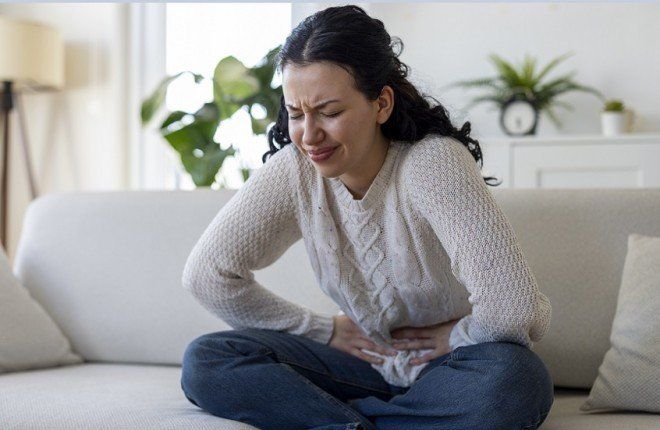 انتفاخ المعدة قد يكون علامة مبكرة على مخاطر قلبية وأيضية