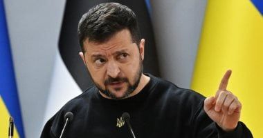 باختصار..أهم أخبار العرب والعالم حتى الظهيرة..السعودية: اعتراض وتدمير 7 مسيرات بالمنطقة الشرقية..كوبا: انقطاع الكهرباء على مستوى البلاد للمرة الثانية بأسبوع..ارتفاع عدد المصابين نتيجة قصف إيران على ديمونا لـ175