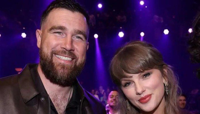 شاهد .. تايلور سويفت تتألق في iHeartRadio 2026: ترافيس كيلسي سر سعادتي ودعمي الأكبر