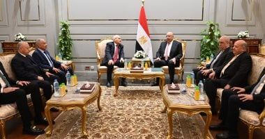 البرلمان يرسخ لعقيدة المصير الواحد لمصر والعرب.. نواب: بيان مجلسى النواب والشيوخ يؤكد وقوف مصر بجوار أشقائها قيادة وشعبا.. ويجسد الموقف الداعم لاستقرار الخليج والأردن.. والقاهرة لن تتخلى عن دورها لحماية المنطقة