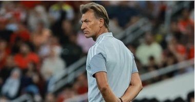 رينارد يعلن تشكيل السعودية لمواجهة صربيا وديا