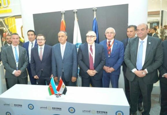 هيئة البترول توقع اتفاقا مع سوكار الأذربيحانية للتعاون فى إنتاج الخام