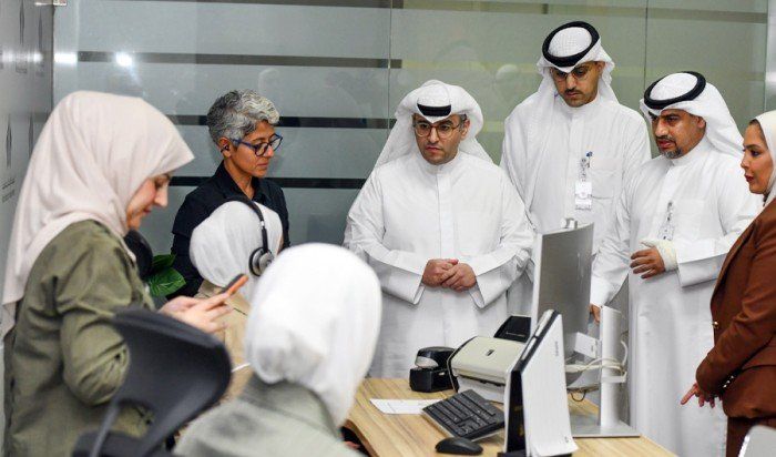 الكويت.. وزير الإسكان يدشّن المرحلة الثانية من خدمة الاتصال المرئي لمستفيدي الرعاية السكنية عبر «سهل»