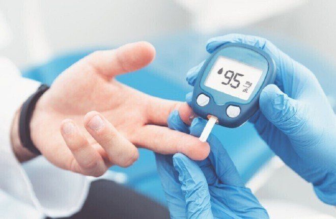 الشوكولاتة لا تسبب السكري بمفردها… ودور الوراثة ونمط الحياة أهم