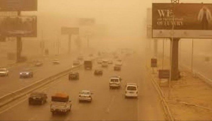 عاصفة قوية تضرب مصر.. خبير يكشف الأسباب وتوقيت انحسارها