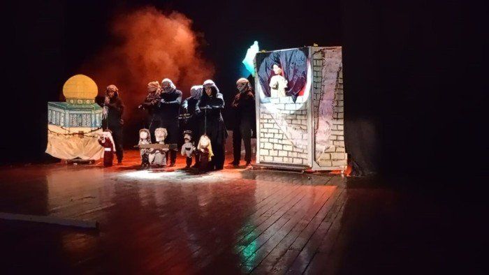 شاهد .. «أمل حياتي» على مسرح نهاد صليحة.. عرض عرائسي يحتفي بكوكب الشرق في يوم اليتيم