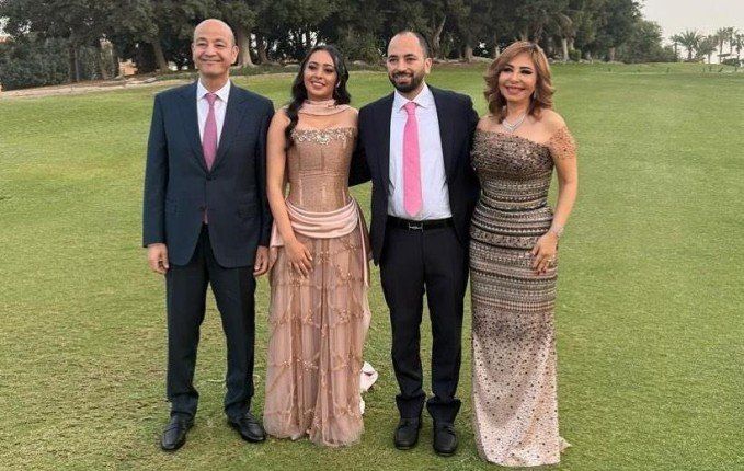 شاهد .. أول لقاء بعد الانفصال.. عمرو أديب ولميس الحديدي يجتمعان في حفل خطوبة نجلهما