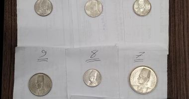 جمارك مطار الإسكندرية تضبط محاولة تهريب عدد من العملات الأثرية