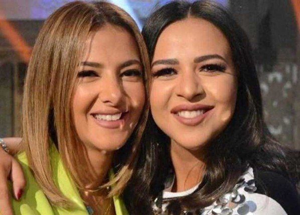 شاهد .. دنيا وإيمي سمير غانم تعودان لخشبة المسرح بمسرحية جديدة من إخراج خالد جلال