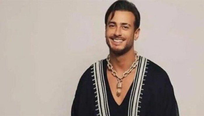 شاهد .. سعد لمجرد يروّج لأغنية «بزاف» بإيقاع مغربي هندي