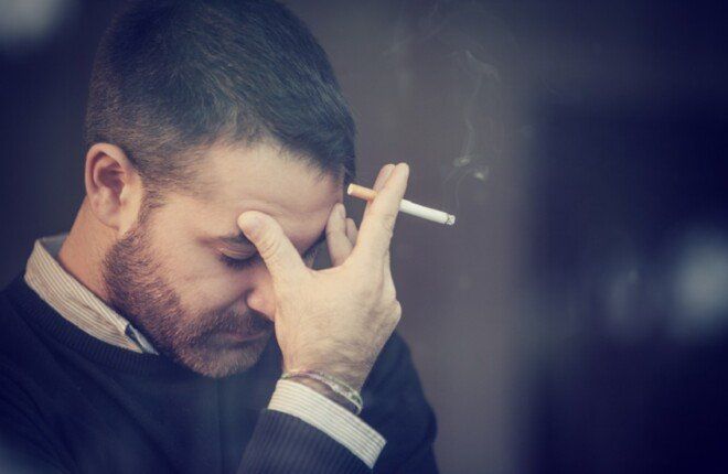 اكتشاف علمي جديد: الرئة تلعب دورًا رئيسيًا في خطر الخرف الناتج عن التدخين