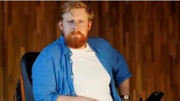 شاهد .. رحيل الممثل مايكل باتريك نجم "صراع العروش" عن عمر 35 عامًا