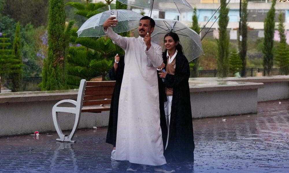 حالة الطقس: أمطار على معظم مناطق المملكة حتى الثلاثاء