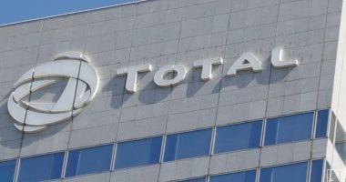 «توتال» الفرنسية تعلن إغلاق مصفاة «ساتورب» السعودية للنفط بعد أضرار ناجمة عن ضربات جوية