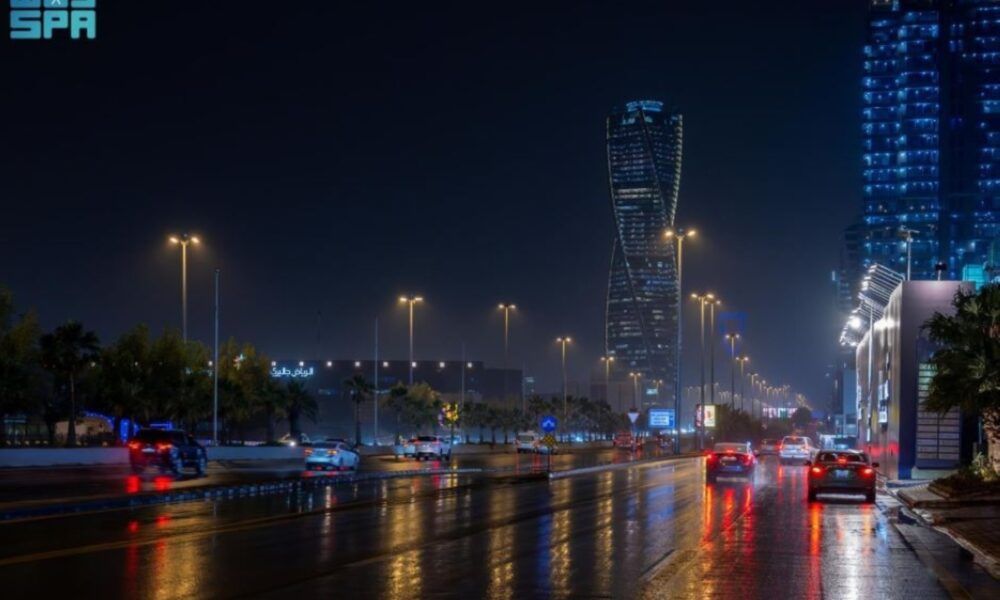 استعدادات مكثفة لمواجهة الحالة المطرية في الرياض