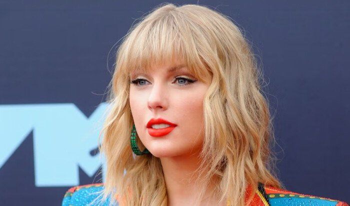 شاهد .. بـ8 ترشيحات.. تيلور سويفت تهيمن على سباق جوائز الموسيقى الأميركية