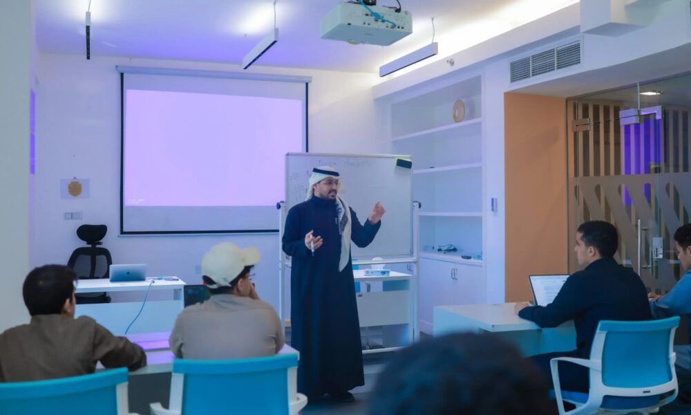 افتتاح فروع ثانوية الموهوبين التقنية في 5 مدن سعودية