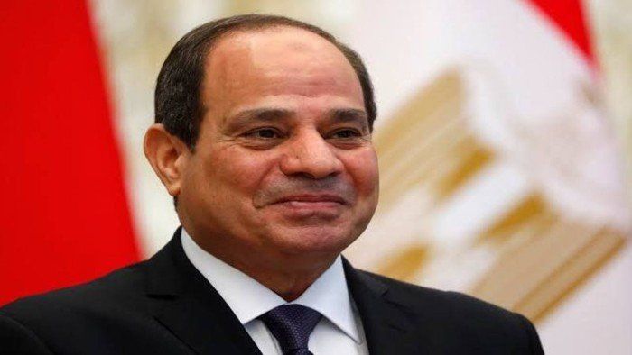 الرئيس السيسى: مصر تنفذ خطة متكاملة لتحديث منظومة الطيران المدنى