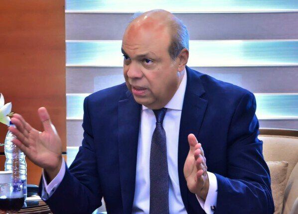 وزير الطيران: توقيع اتفاقية تجديد استضافة الوزارة لمقر المكتب الإقليمي لـ الإيكاو