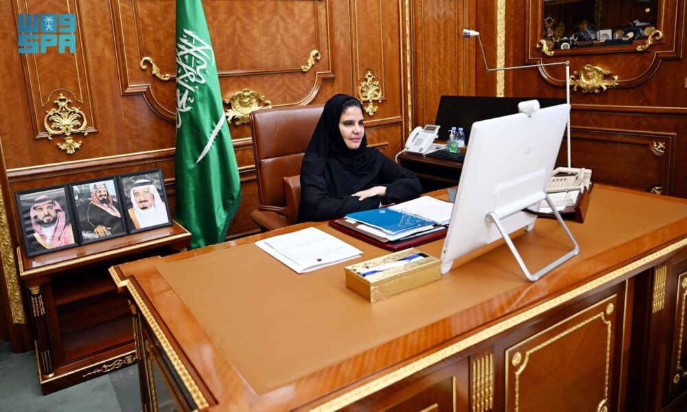 مجلس الشورى يطالب برفع جودة خدمات الاتصال والإنترنت