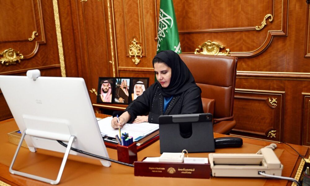 مجلس الشورى يطالب بتحديث تصنيف المتاجر الإلكترونية