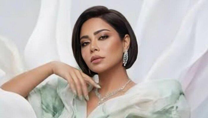 شاهد .. مصالحة بعد 18 عامًا.. سمية درويش تطوي خلافها مع شيرين وتدعم عودتها