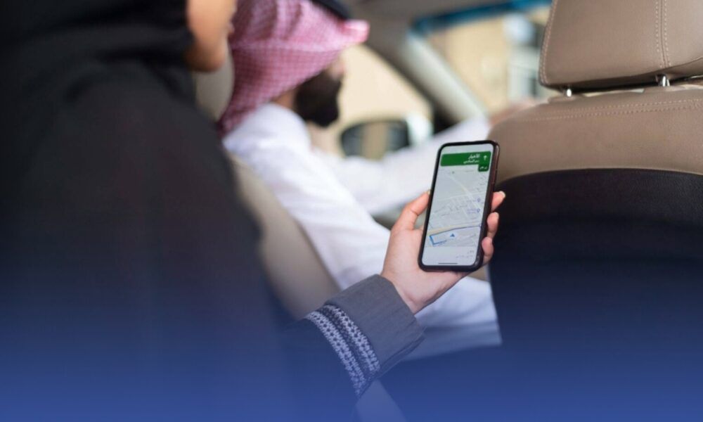 إيقاف سائق تطبيق توصيل بجدة لتدني نظافة المركبة