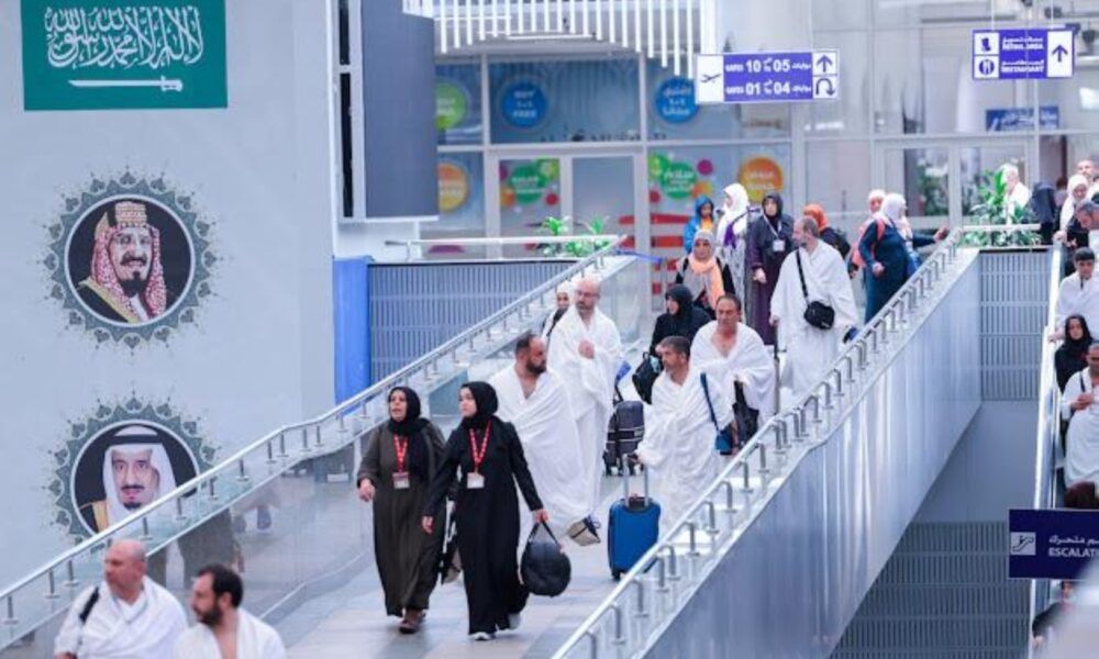 تخصيص صالات لاستقبال حجاج مبادرة طريق مكة بمطاري جدة والمدينة