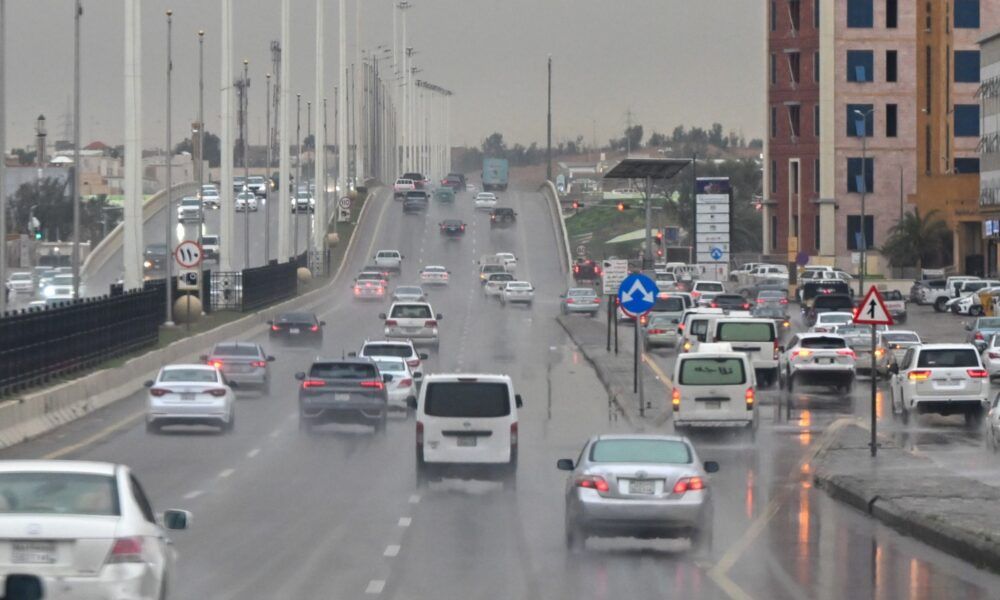 تحذيرات الأرصاد: أمطار مصحوبة ببرد وسيول على عدة مناطق