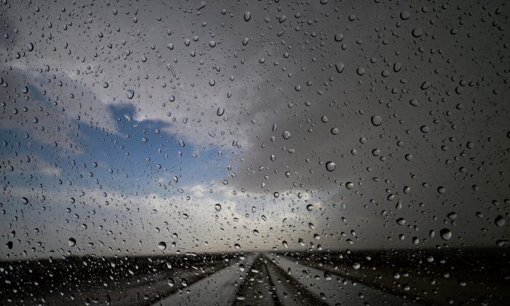 استمرار تأثير الحالة المطرية على الرياض والشرقية ومكة