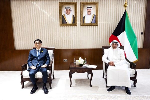 وزير الخارجية تسلّم رسالة من نظيره الكوري تتصل بالعلاقات الثنائية والمستجدات الإقليمية والدولية