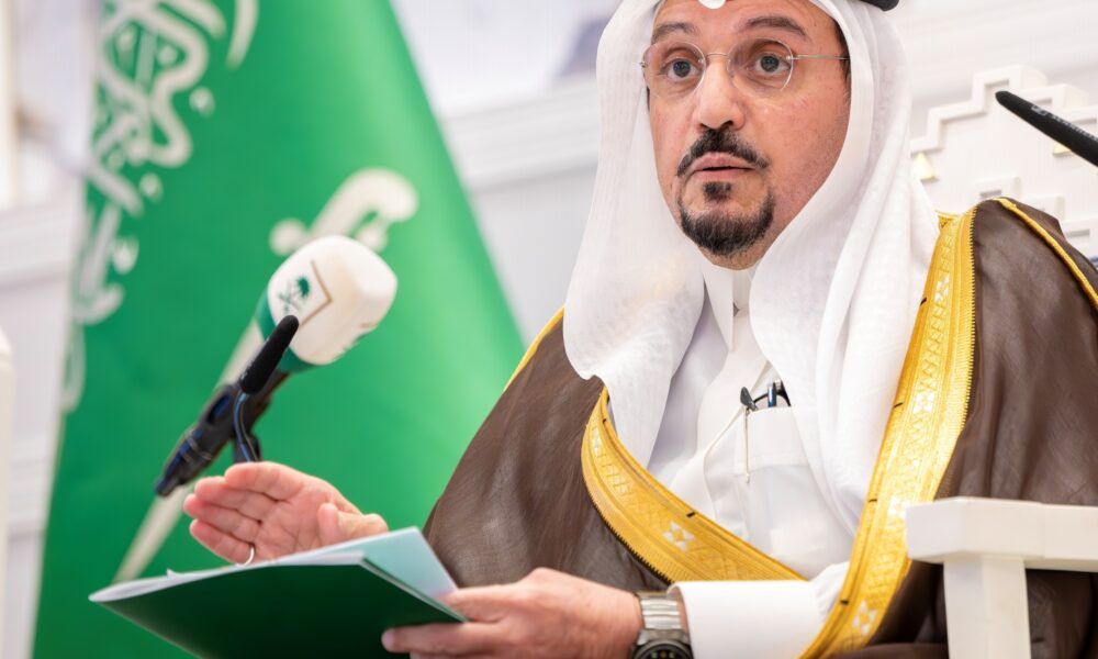 أمير القصيم يشدد على حماية التراث في منطقة القصيم
