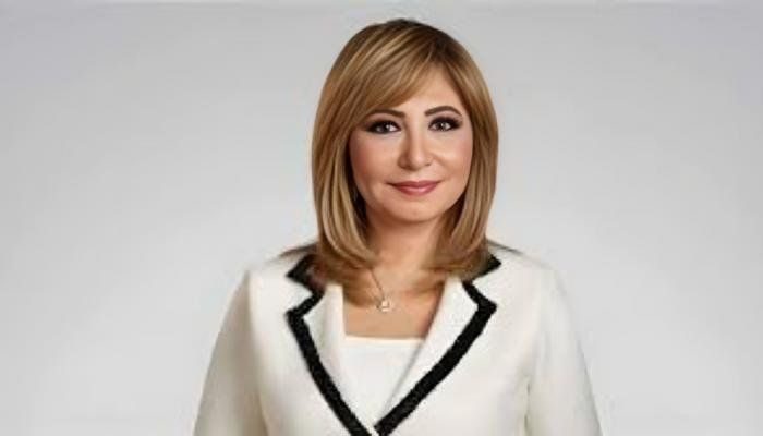 شاهد .. صور عيد ميلاد لميس الحديدي تشعل الجدل بعد أنباء ارتباط عمرو أديب.. ما القصة؟