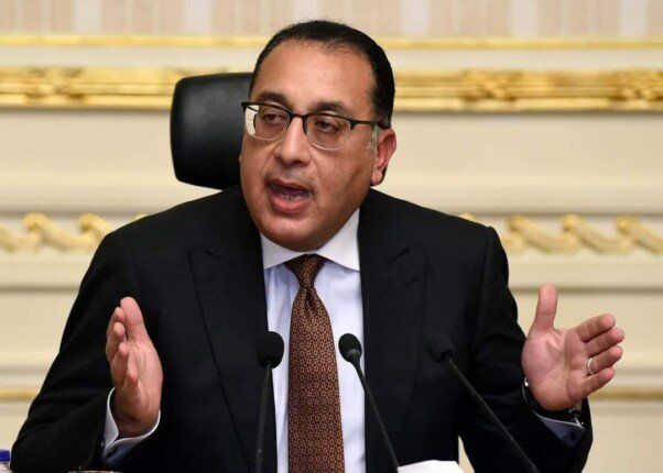 مدبولي يشهد توقيع اتفاقيتى تشغيل منظومة التأشيرة الإلكترونية بمطار القاهرة