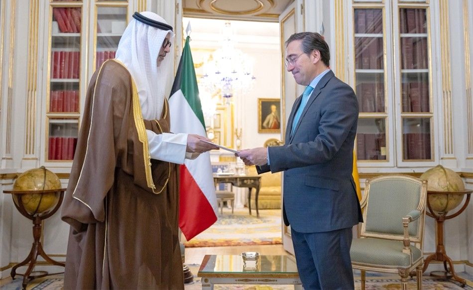 الأمير يبعث رسالة خطية إلى ملك إسبانيا تتعلق بالعلاقات التاريخية والتطورات الراهنة في المنطقة
