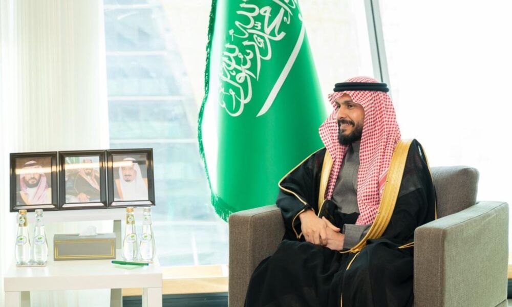 تجديد تعيين عبدالعزيز الرميح نائباً لوزير الصحة السعودي