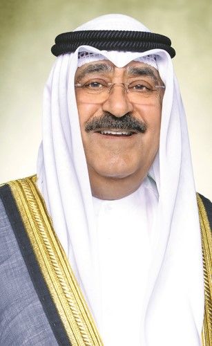 الأمير هنأ رئيس مجلس القيادة الرئاسي في اليمن بالعيد الوطني
